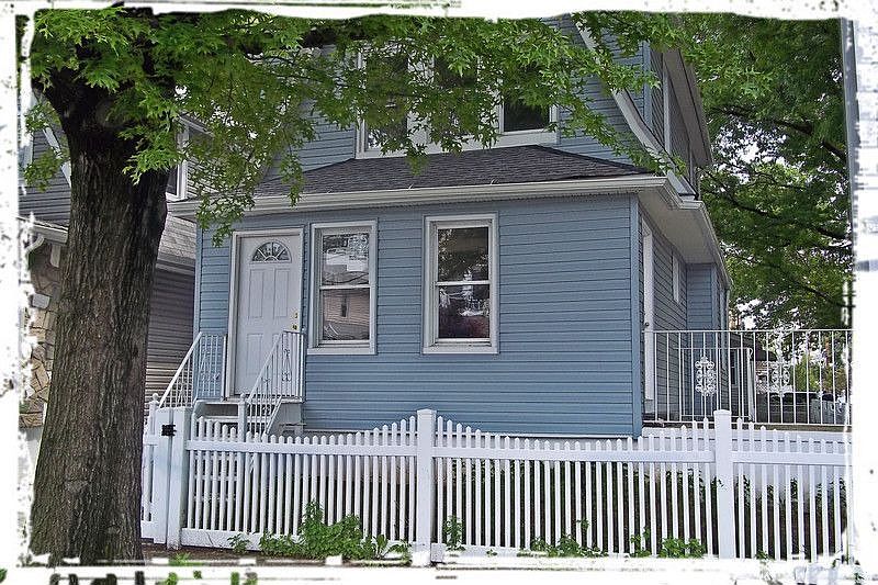 1st image of 115 03 168th St