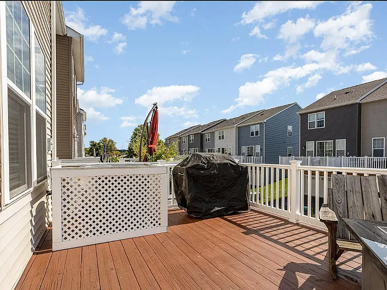 1825 Sag Harbor Ln — Photo 7