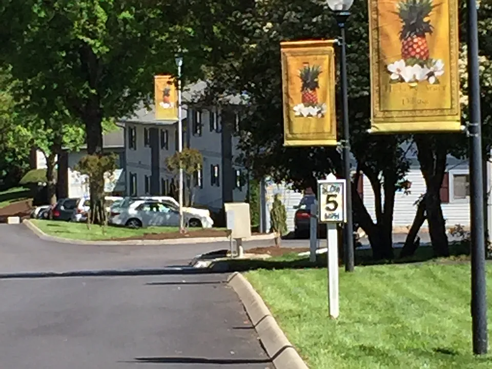 Hickory Trace Village Apartments