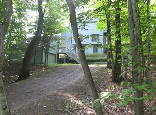 175 Birchwood Dr, Harbor Springs, MI 49740
