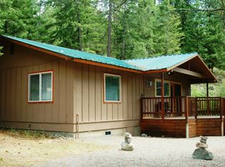 2 Highland Rd, Winthrop, WA 98862