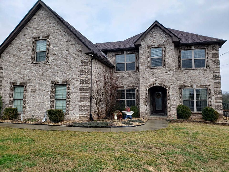 1st image of 923 Cascadeway Dr