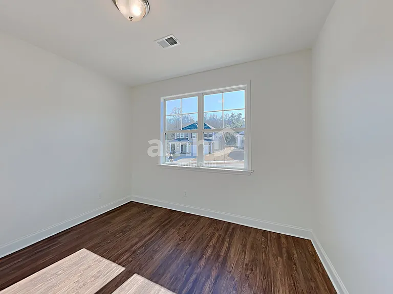 7072 Creeksong Dr — Photo 19