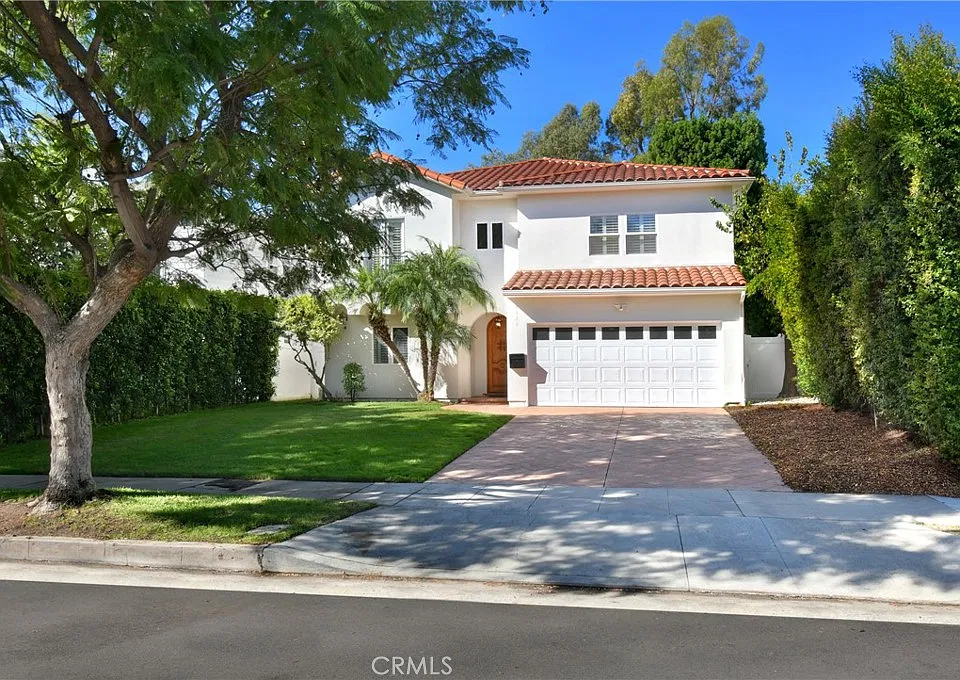 4323 Agnes Ave