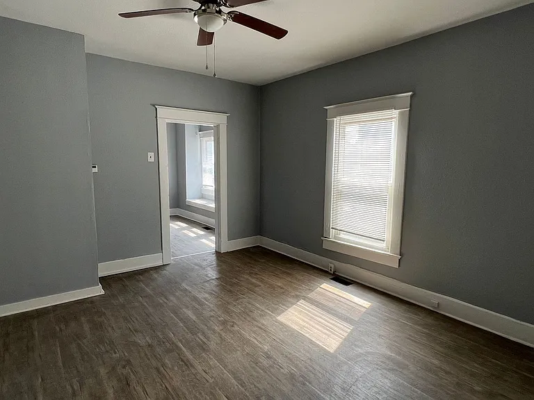 1529 Hiatt St — Photo 17