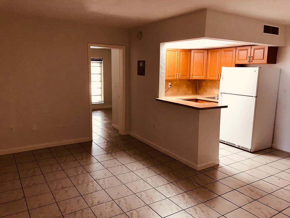 2nd image of 1230 W 54th St APT 309A