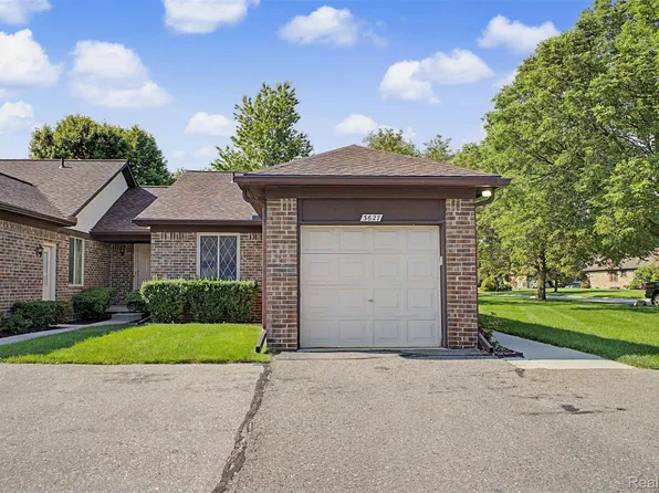 3627 Heritage Pkwy, Dearborn, MI 48124