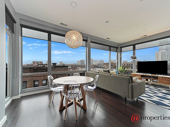 Living Room / Dining Room
