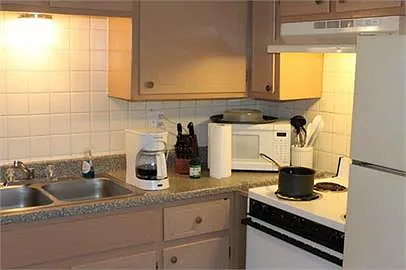 10405 E Evans Street Independence, MO 64053 - 1 — Photo 3