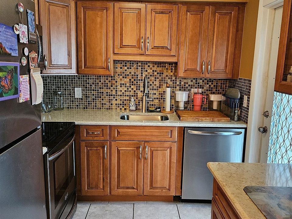 1st image of 777 SE 2nd Avenue #D121