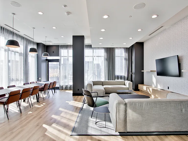 25 Nicholas Ave — Photo 16