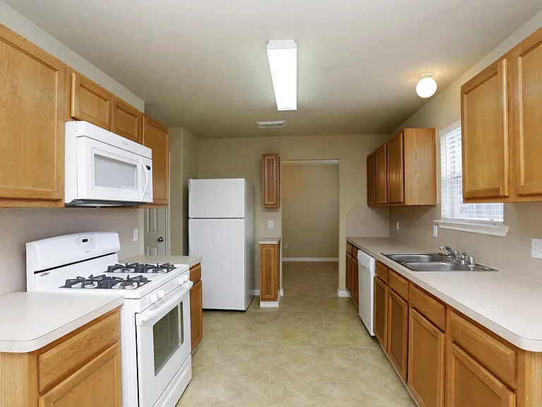 5219 Caymus Dr — Photo 5