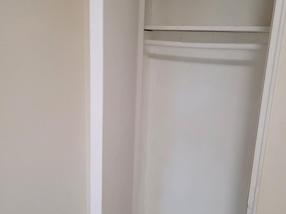 1st image of 3806 Bronxwood Ave Floor 1