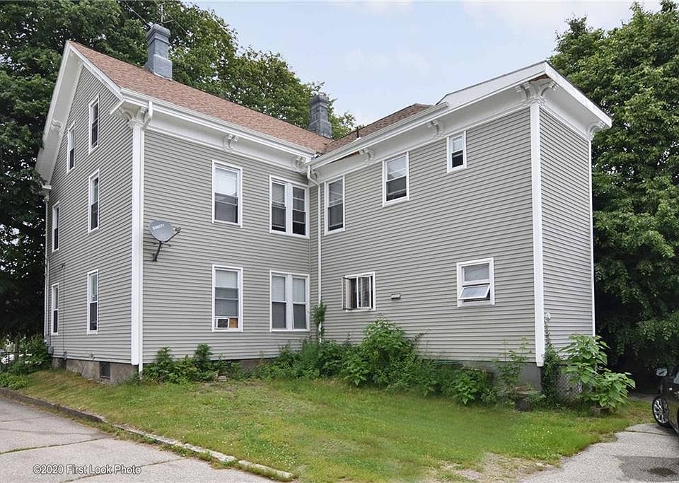 98 Earle St Woonsocket, RI, 02895 Apartments for Rent Zillow