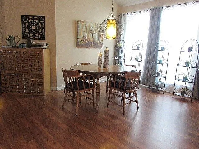 3 bed, 1800 sqft, $2,900 — Photo 4