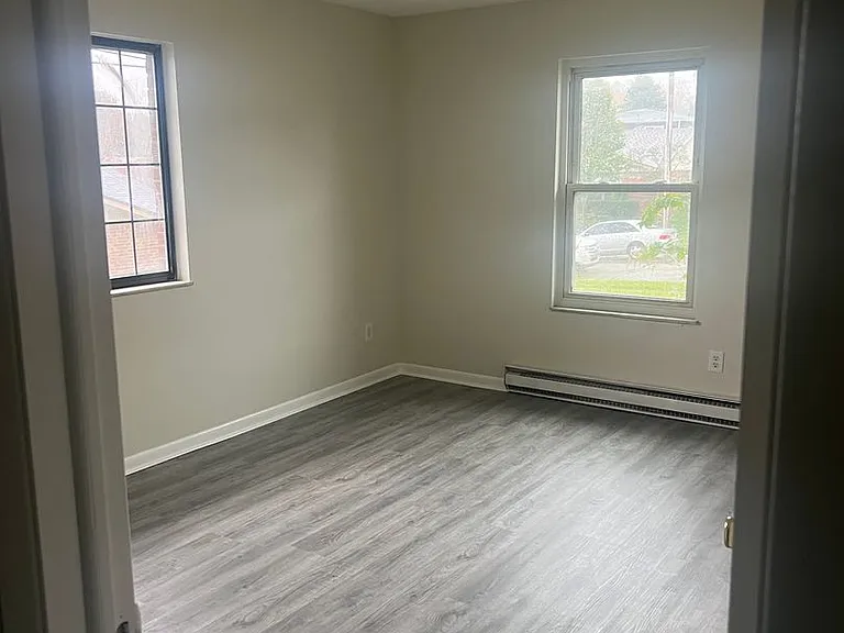 712 Green Feather Ct — Photo 4