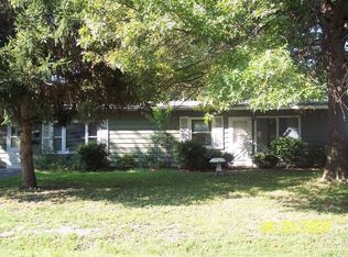 1120 Saint Helena Dr, Cahokia, IL 62206