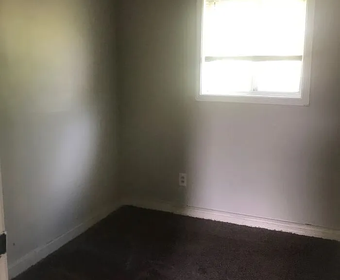 7312 Mansfield St — Photo 9