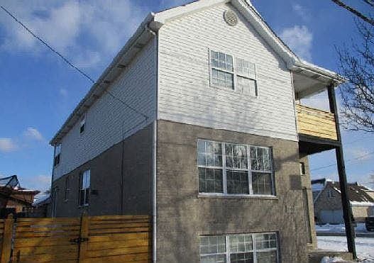 1st image of 1990 E 170th St