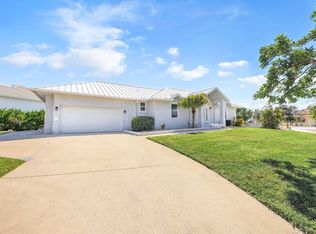 398 Wales Ct, Marco Island, FL 34145