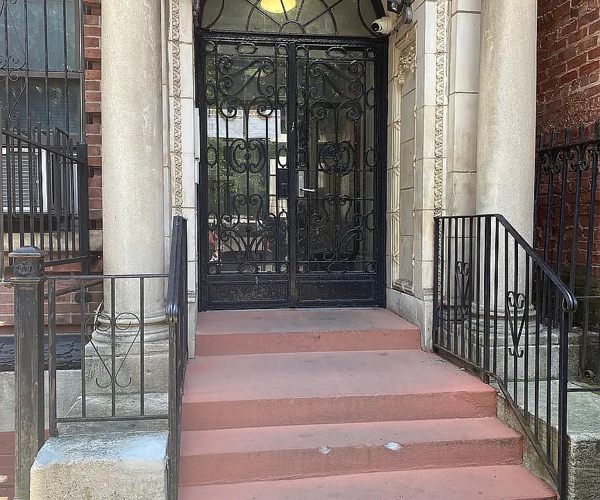 493 Washington Ave #41