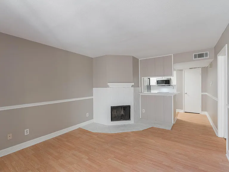 4635 Wild Indigo St #505 — Photo 4