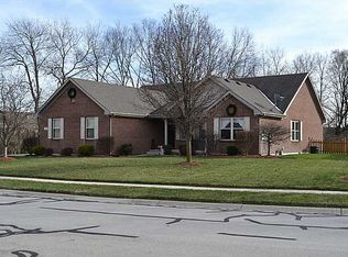 121 Magdalena Dr, Englewood, OH 45322