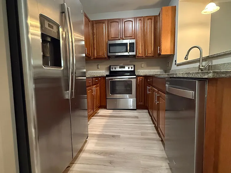 908 Shaula Dr — Photo 6