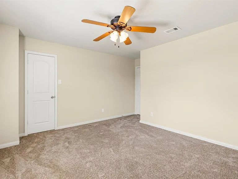 6131 Carpenters Cove Ln — Photo 28