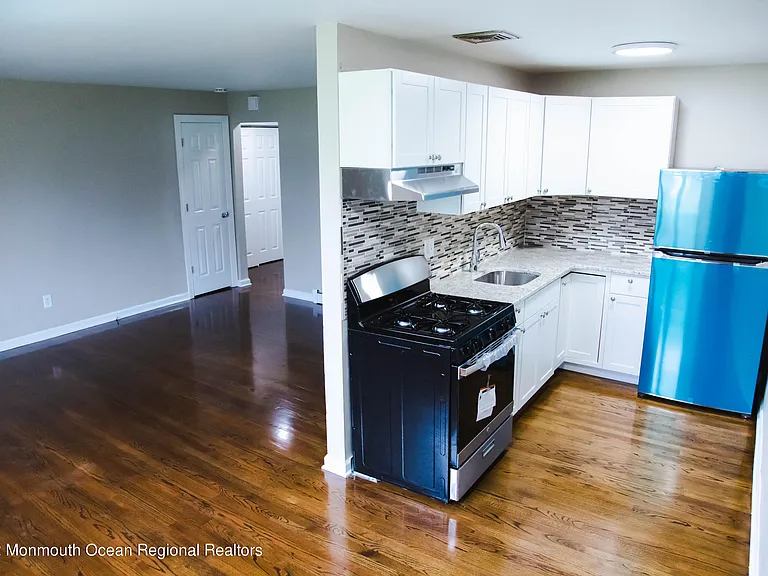 65 Steiner Ave #17 — Photo 4