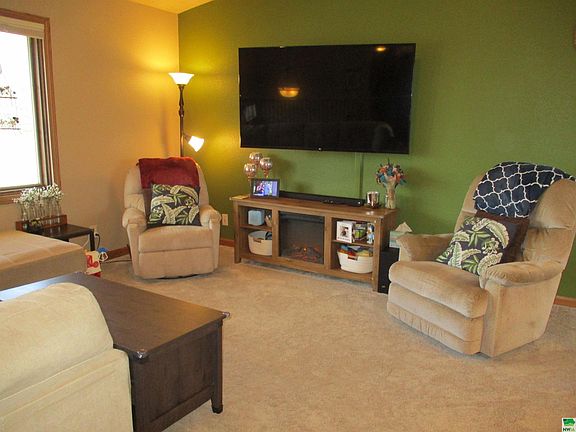 5th image of 2315 Indian Hills Dr