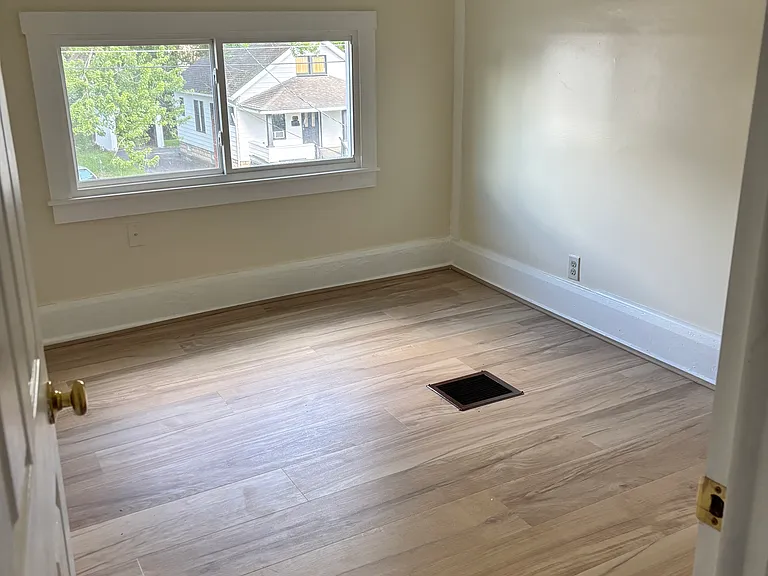 114 Matta Ave — Photo 16