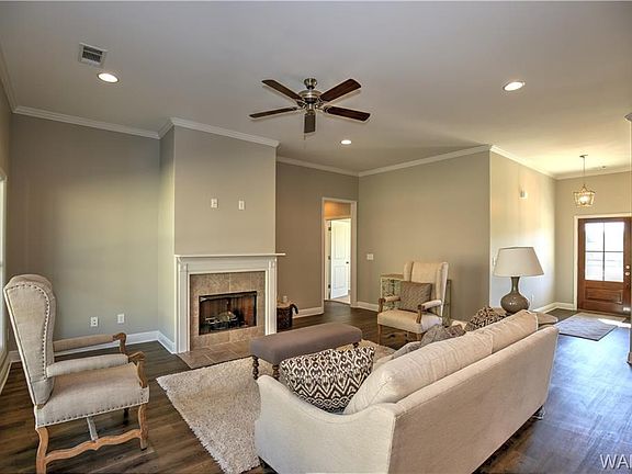 3rd image of 1709 Sweetgum Cir