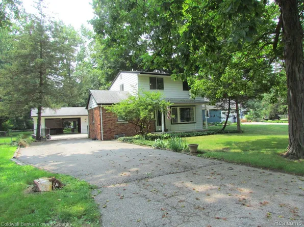 33605 Kirby St, Farmington Hills, MI 48335