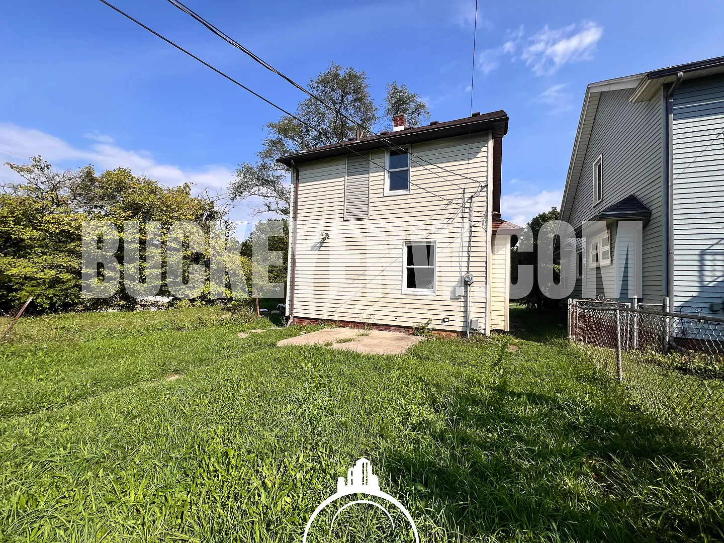 3 Bedroom House — Photo 2