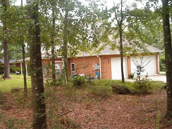 West Side/Rear of 405 Northshore Drive