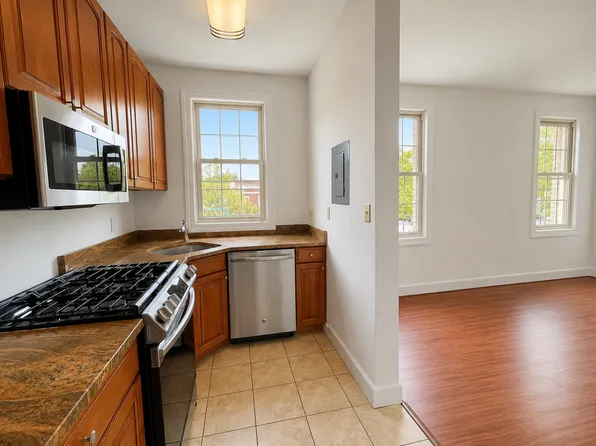 1111 Lamont St NW #203, Washington, DC 20010