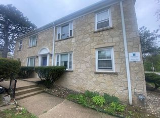 4282 N Wilson Dr #3, Milwaukee, WI 53211