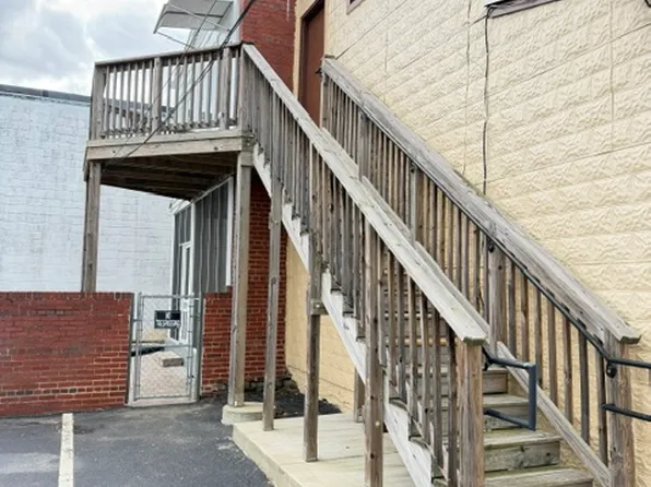 1011 Caroline St, Fredericksburg, VA