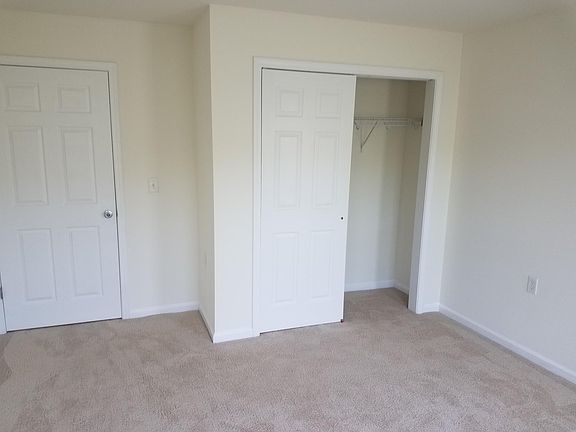 2nd image of 2 Kempton Pl #10