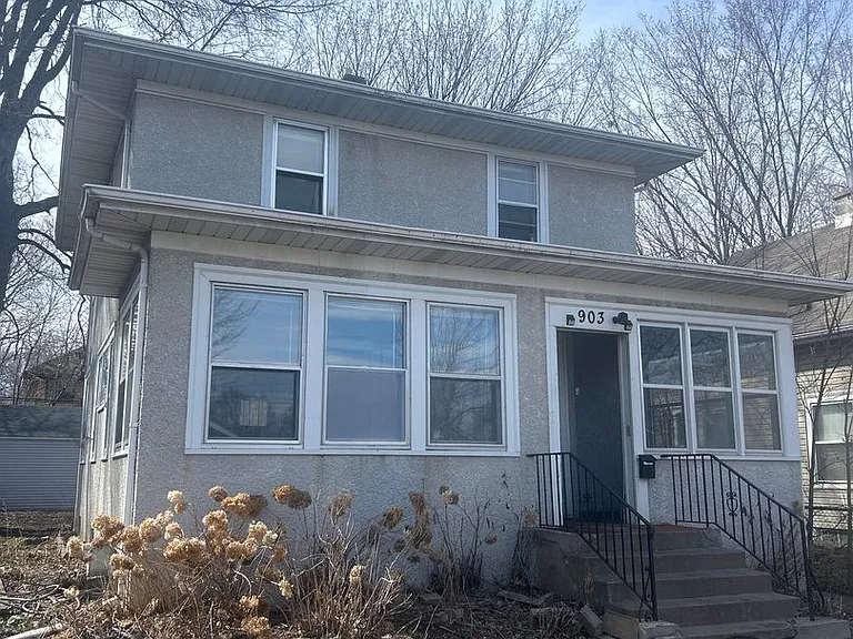 903 Newton Ave N — Photo 10