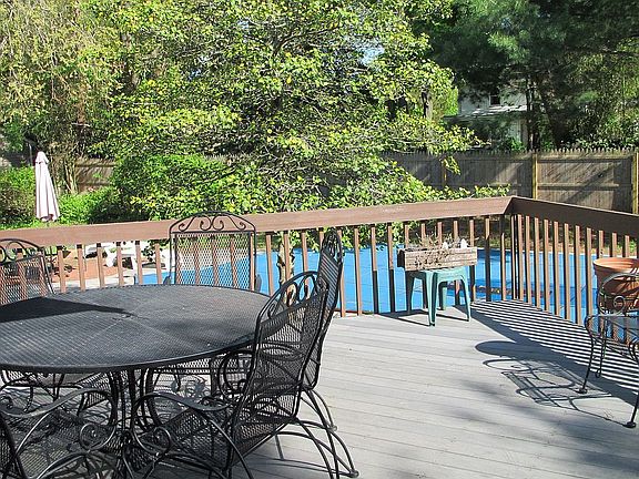 2nd image of 139 Kinkade Dr