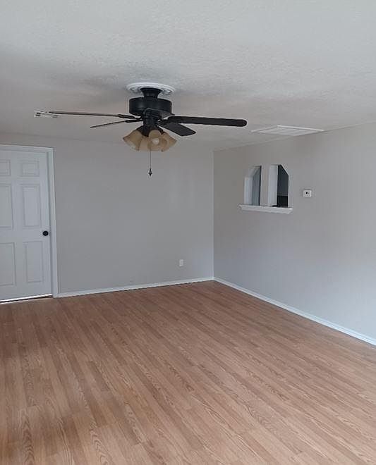 2nd image of 210 N Walnut Ave