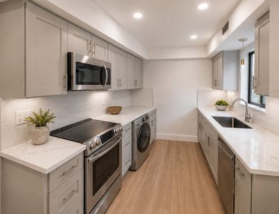 94 Beaconsfield Rd APT 201, Brookline, MA, 02445
