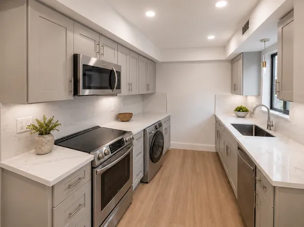 94 Beaconsfield Rd APT 201, Brookline, MA 02445