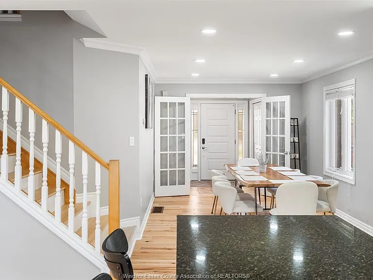 1376 Lakeview Ave — Photo 10