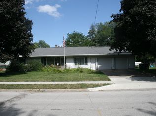 1449 64th St, Windsor Heights, IA 50324