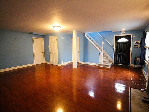 3rd image of 149 Rosemont St