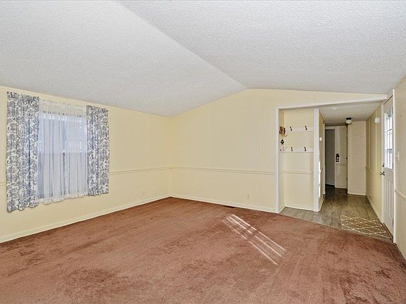 3rd image of 9 Bubalo Dr