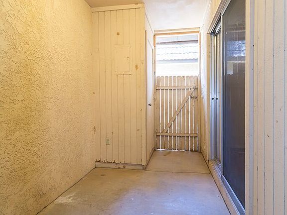 5th image of 9017 W Elm St Unit 5